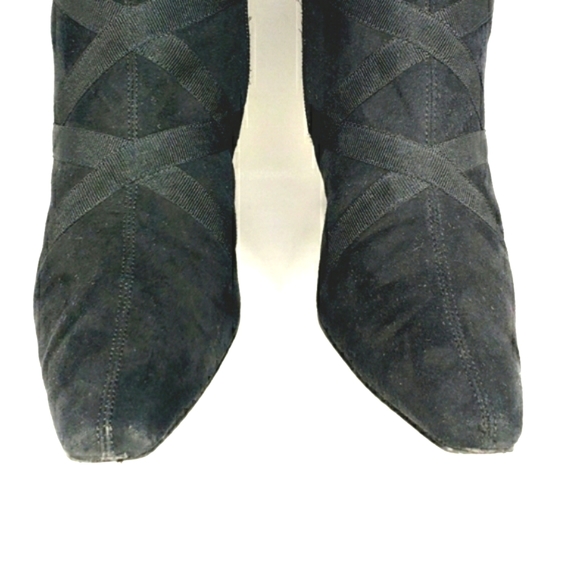 Laura Ashley Grey's Black Fuax Suede, Square Toe, Kitten Heel, Bootie Wmn 10 M - Picture 5 of 12